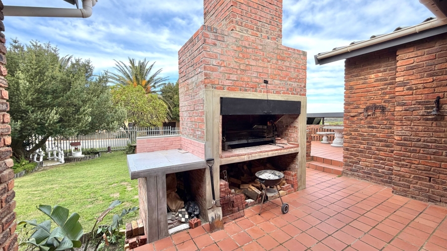3 Bedroom Property for Sale in Palmiet Western Cape